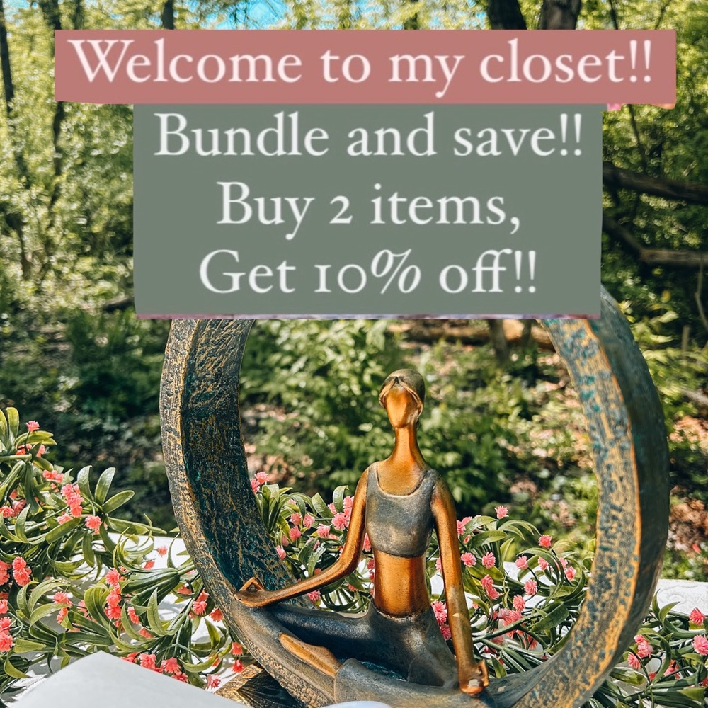 Welcome to my closet! Current deal: Buy 2+  items, get 10% off your order! 🛍